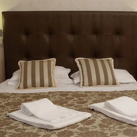 レジデンツァ ザナルデッリ 4*