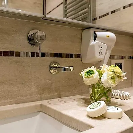 Residenza Zanardelli 4*