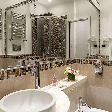 Residenza Zanardelli 4*