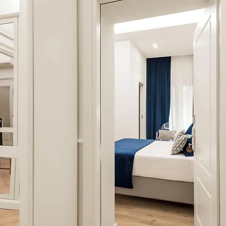 Bed & Breakfast Residenza Zanardelli 4*
