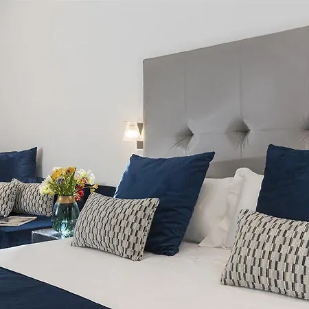 ريزيدانزا زانارديلي فندق مبيت وإفطار 4*